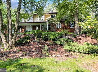 16 Fawn Dr, Reading, PA 19607