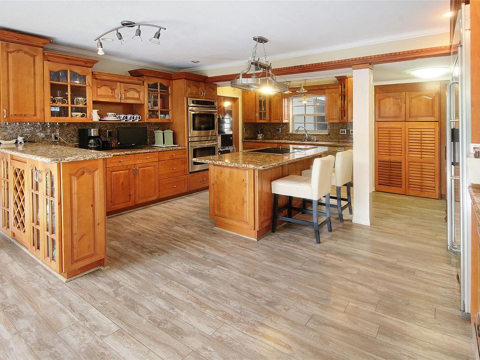 1st image of 9361 NW 39th Street