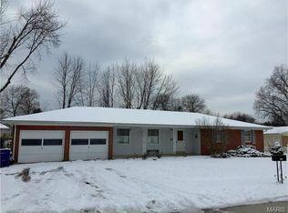 2921 Headland Dr, Saint Charles, MO 63301