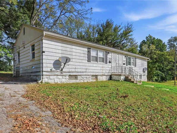 1302&4 Richmond Ave, Kansas City, KS 66104