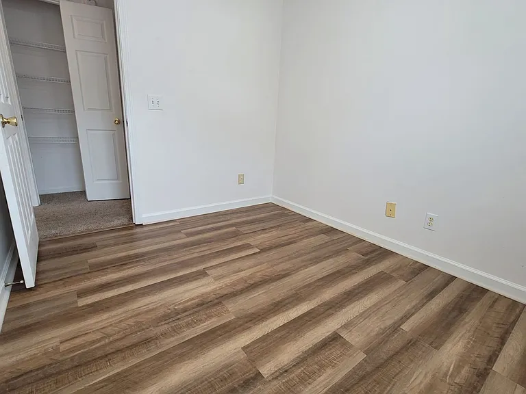 160 2nd St #110 — Photo 32