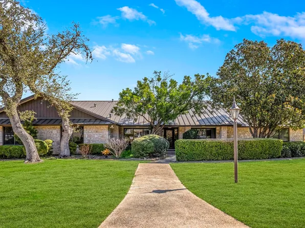 213 Robledo Verde St, San Antonio, TX 78232