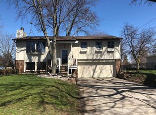808 W McConnell St, Saint Johns, MI
