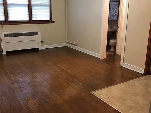 2nd image of 1834 1st Ave NE APT 104