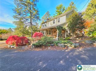 105 Pine Top Trl, Bethlehem, PA 18017