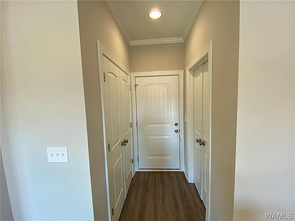 5th image of 11236 Avery Ln #218