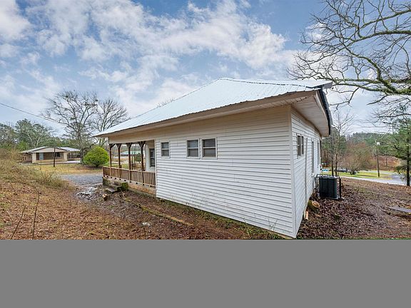 4th image of 2754 County Line Dr