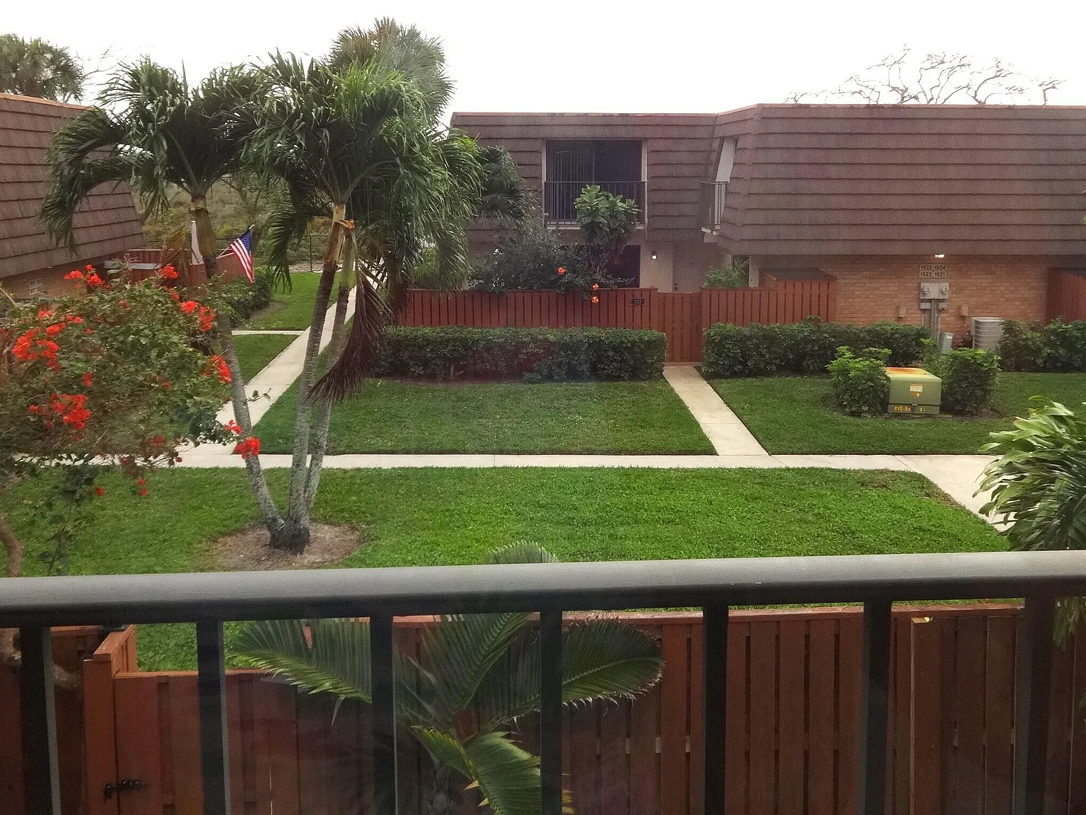 2 bed, 2.5 bath, 1188 sqft, $3,300 — Photo 2