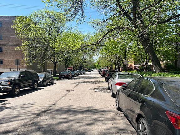 4th image of 1156 W Farwell Ave