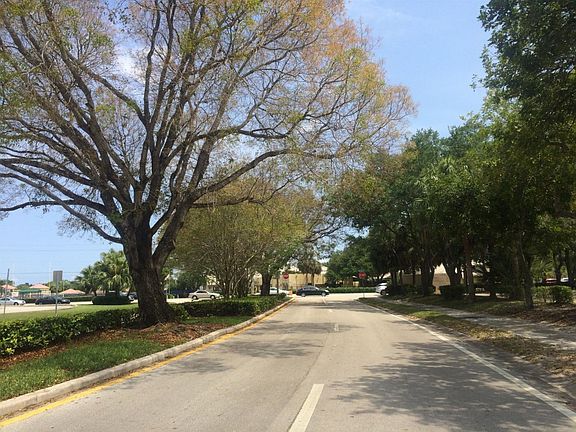 5th image of 8312 NW 24th St