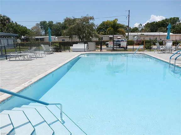 5th image of 29 Garden Dr