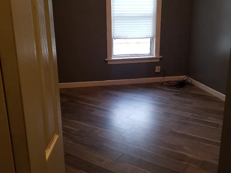 6427 S Langley Ave #2 — Photo 9