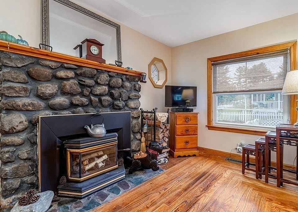 65 Oak Hill Rd, Westford, MA 01886 Zillow