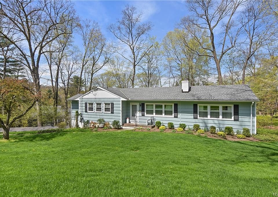 2nd image of 20 Woodland Rd