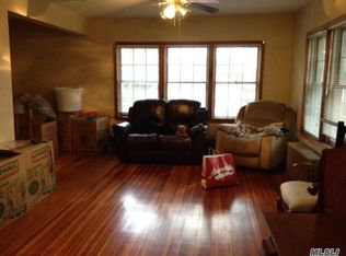 343 Roslyn Ave APT 2, Carle Place, NY 11514