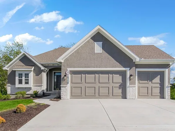16328 W 166th Pl, Olathe, KS 66062