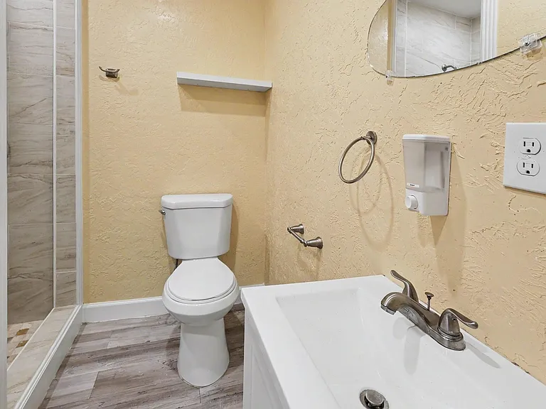 13334 Emporia St — Photo 21