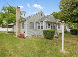 19 E Atlantic Ave, Villas, NJ 08251