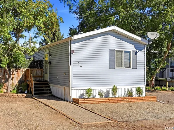 44 Walters Court, Pilot Butte, SK S0G 3Z0