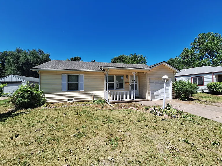 1731 S Green Acres Dr — Photo 2