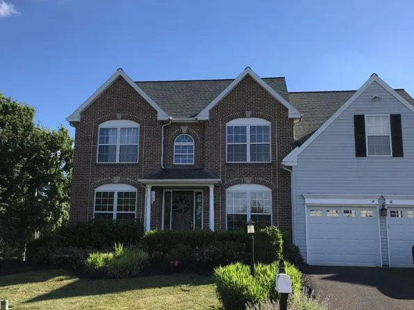 21 Cassandra Dr, Perkasie, PA 18944
