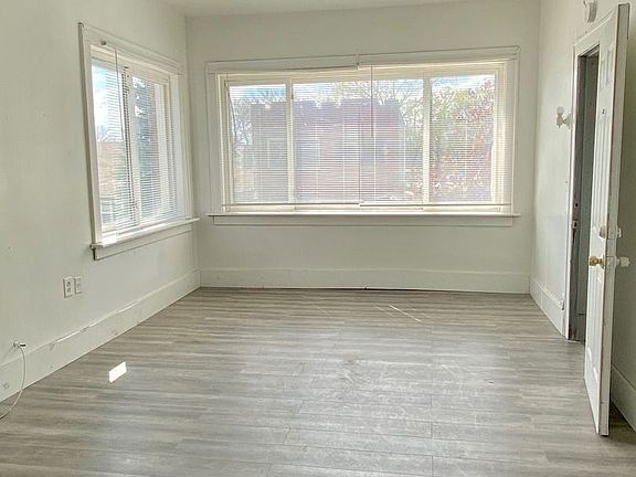 3rd image of 3613 Ivy St #2