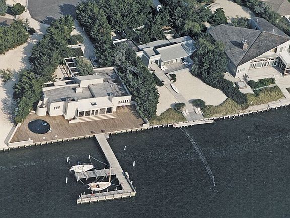 3rd image of 83 Bayview Dr