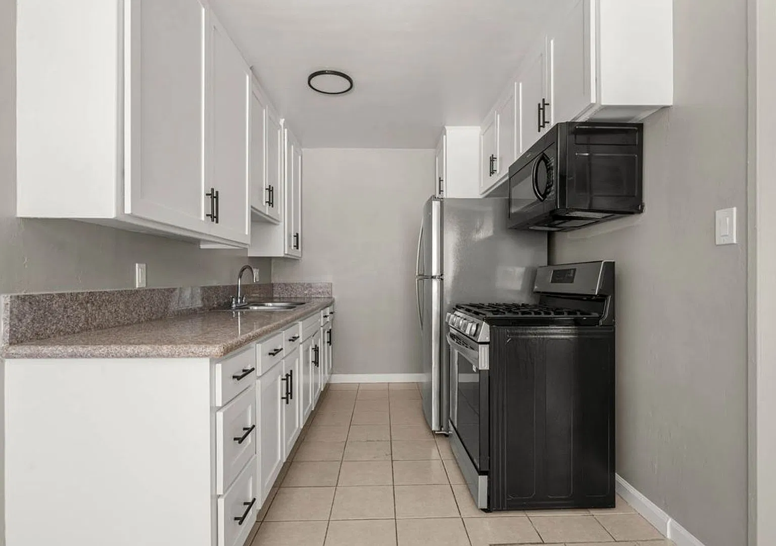 4018 & 4024 S Gelber Pl — Photo 4