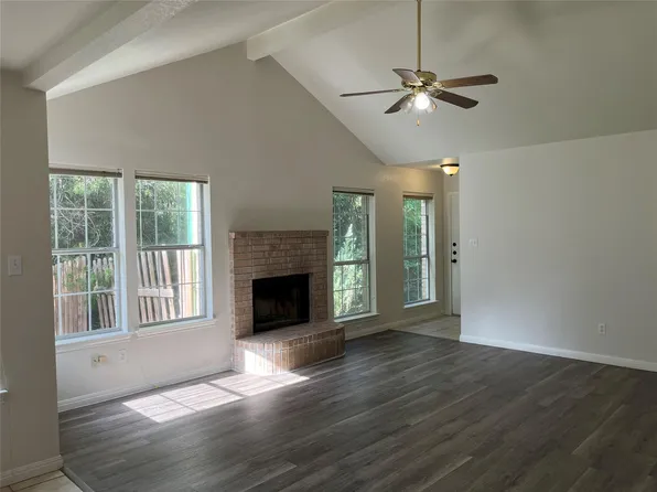 394 Tahitian Dr Unit B, Bastrop, TX 78602