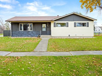 3129 8th St N, Fargo, ND, 58102