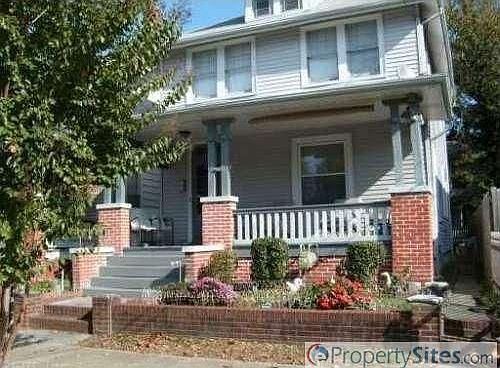 1st image of 223 Elm Ave