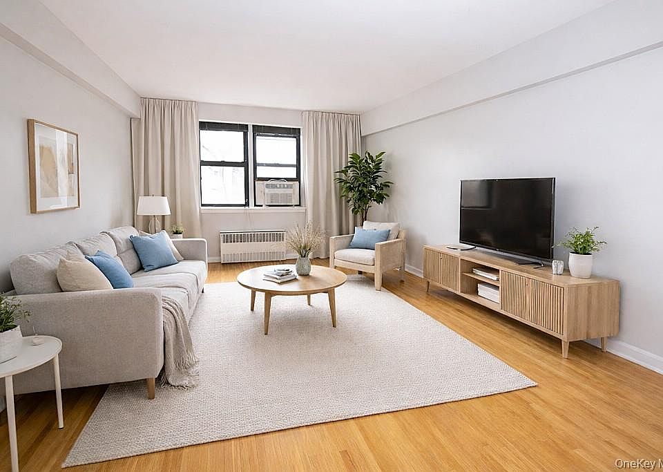 1st image of 142 Garth Road #5S