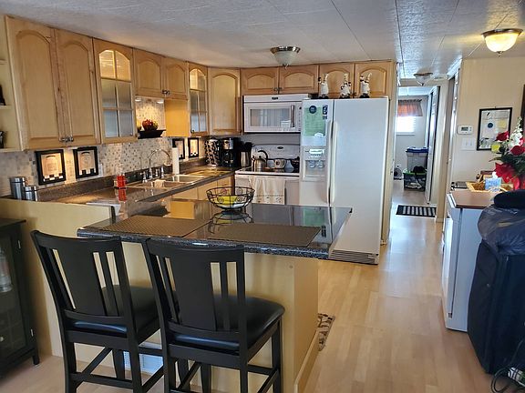 3rd image of 4125 Park St N Lot 845