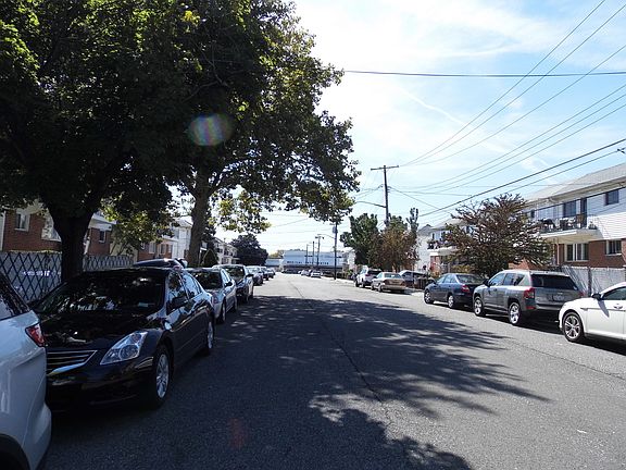 5th image of 8218 149th Ave