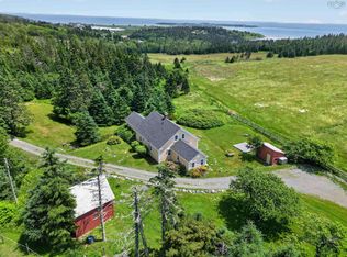 261 Upper Kingsburg Rd, Lunenburg, NS B0J 2X0