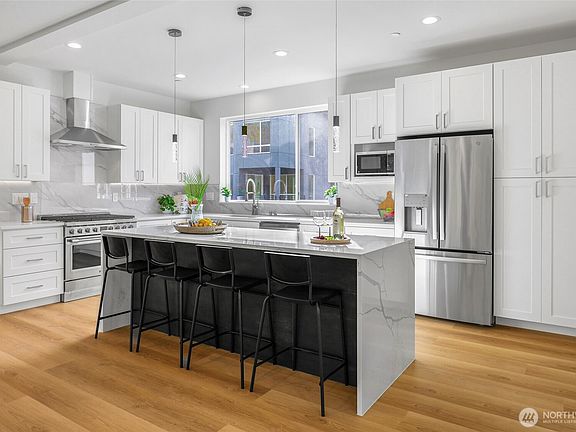 4th image of 10628 E Riverside Dr