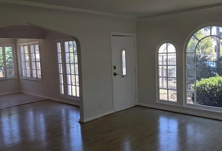 Living room dining room breakfast room!