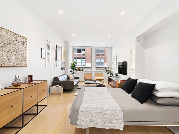 4th image of 9 Barrow St APT 3L