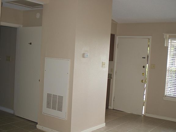 3rd image of 6083 Percival Pl