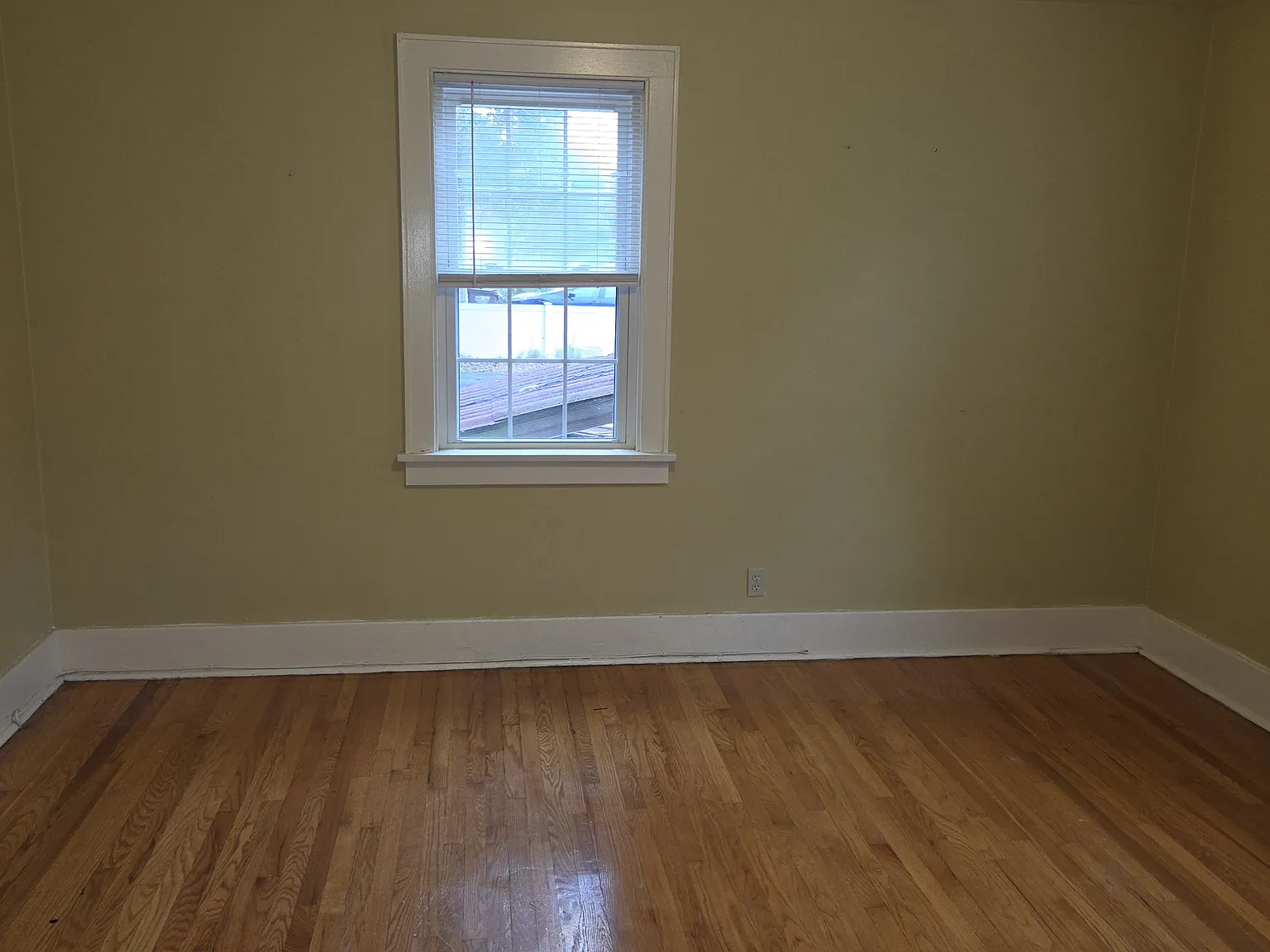1 bed, 750 sqft, $1,450 — Photo 3