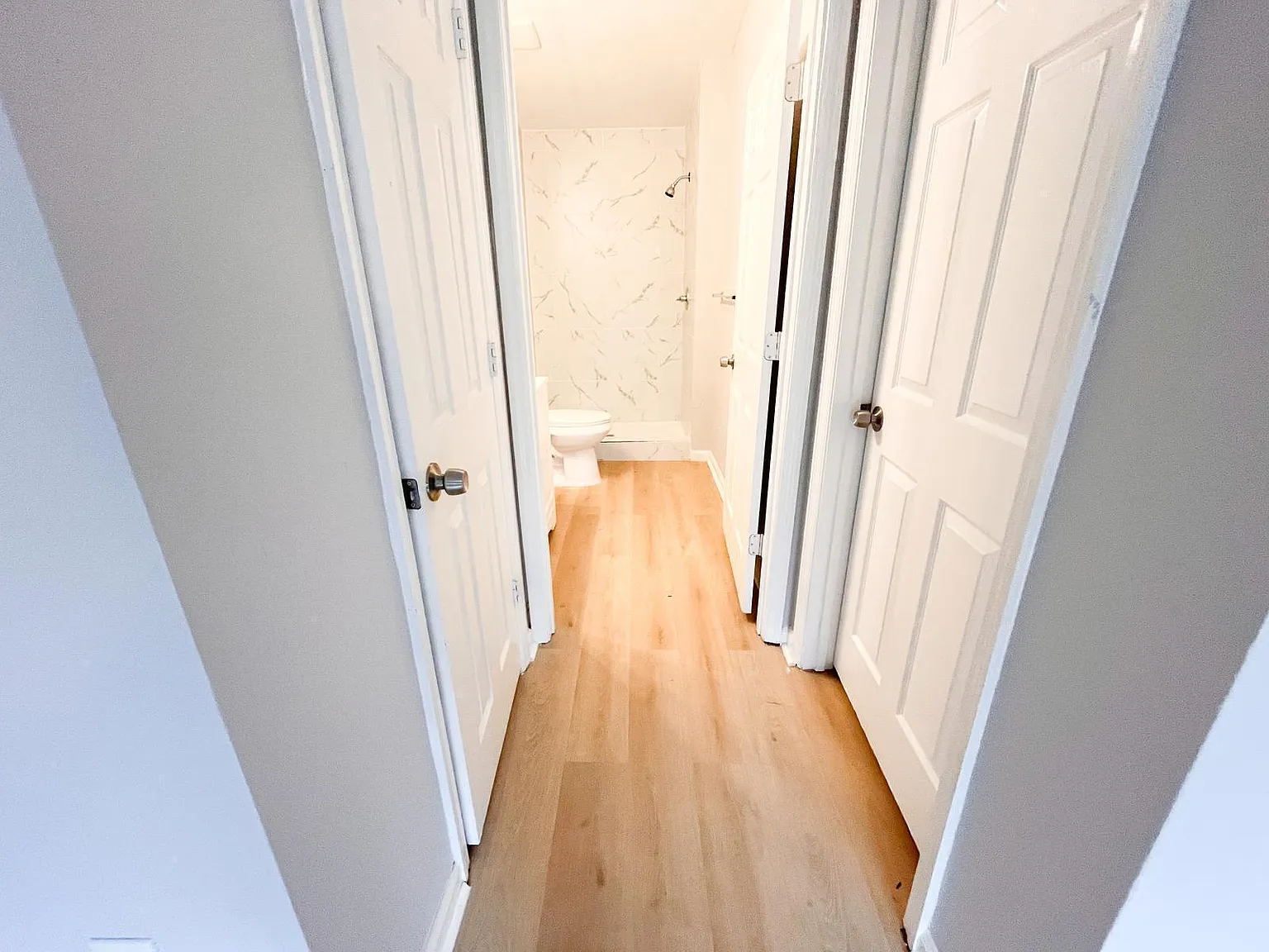 3 bed, 2.0 bath, 1000 sqft, $2,350 — Photo 3