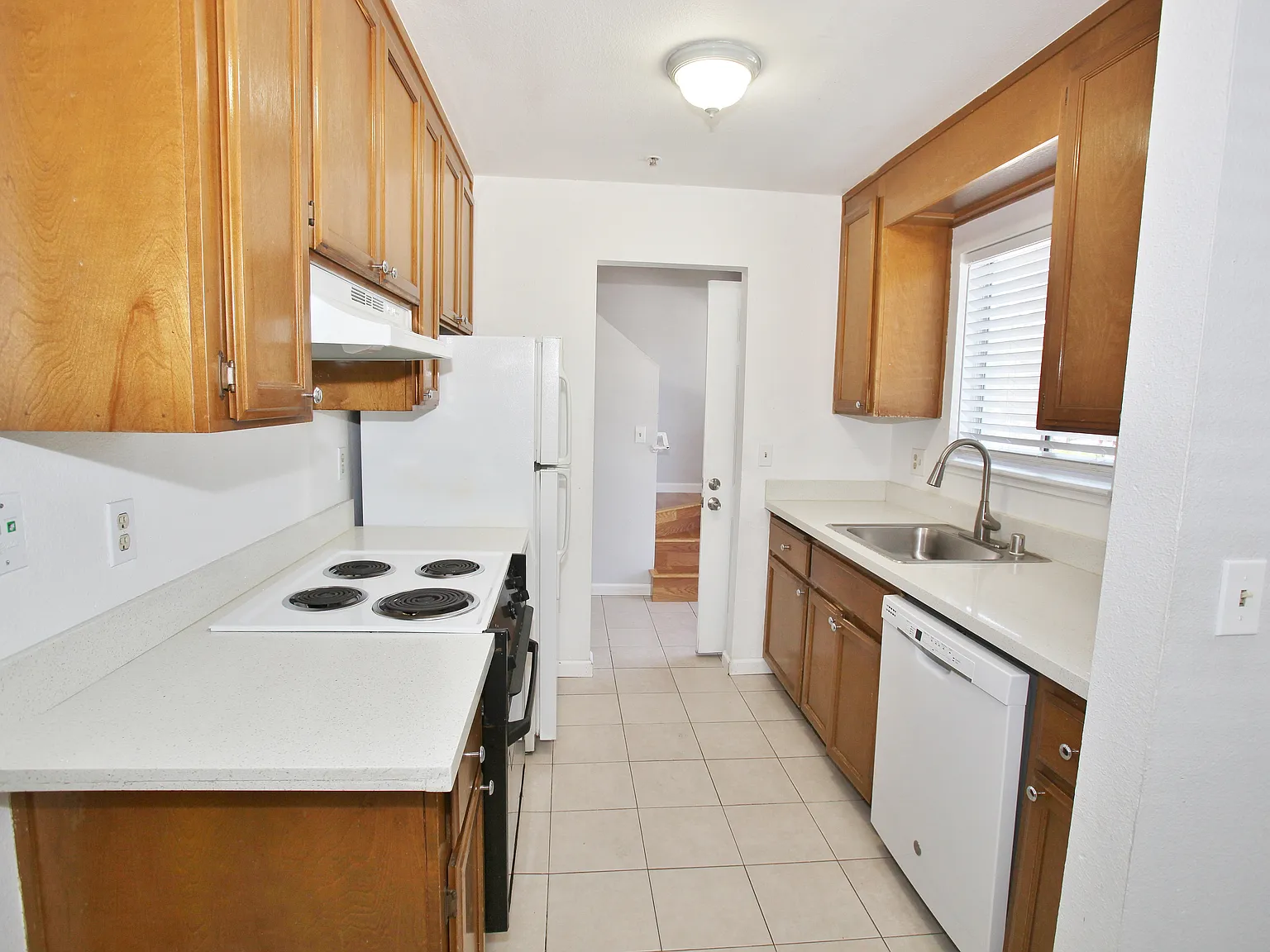 2 bed, $2,395 — Photo 3