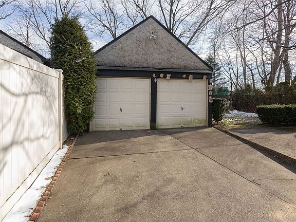 5th image of 244-42 54th Ave
