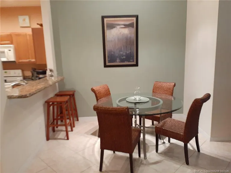 1571 SE Hampshire Way #104 — Photo 5