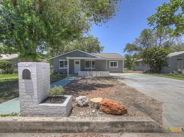 2894 Katy St, New Braunfels, TX 78130