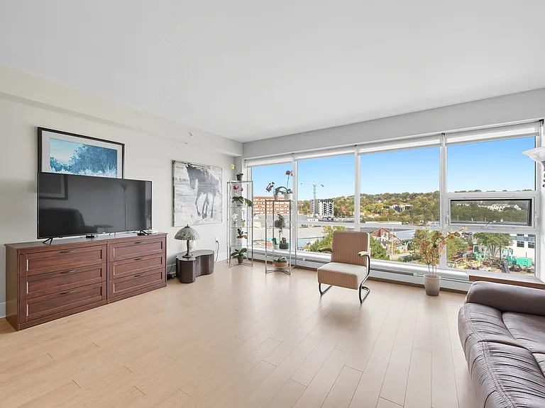 15 Kings Wharf Pl #501 — Photo 13
