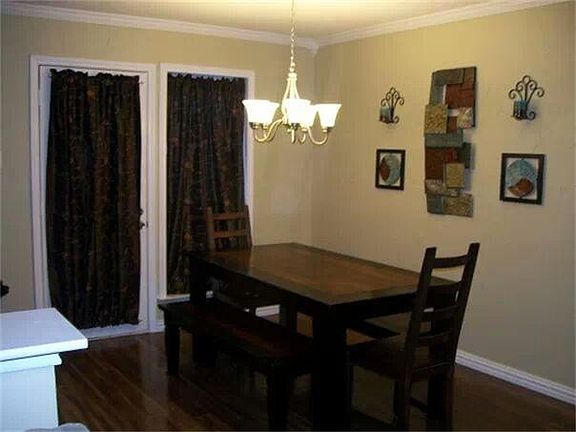 4th image of 704 Meadow Ln