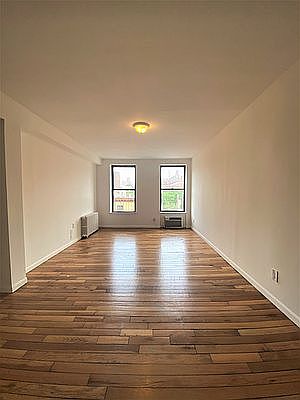 3rd image of 690 Greenwich St #409