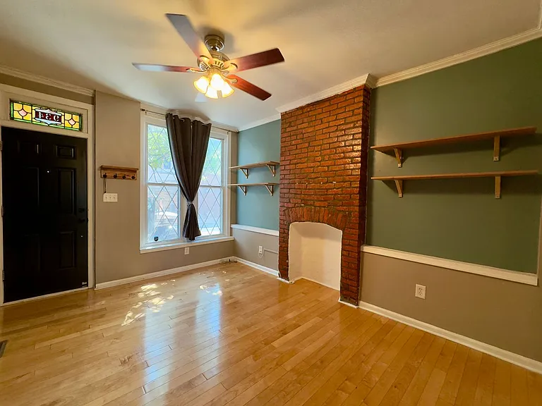 934 S East Ave — Photo 6
