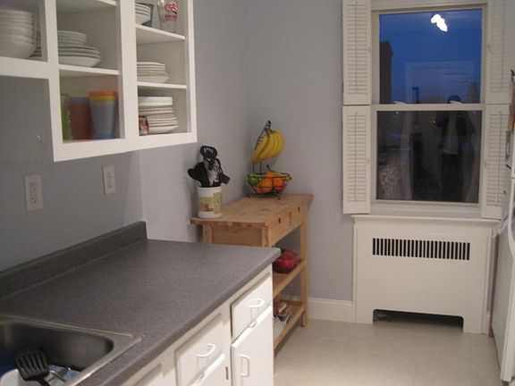 4th image of 395 Broadway APT L5c